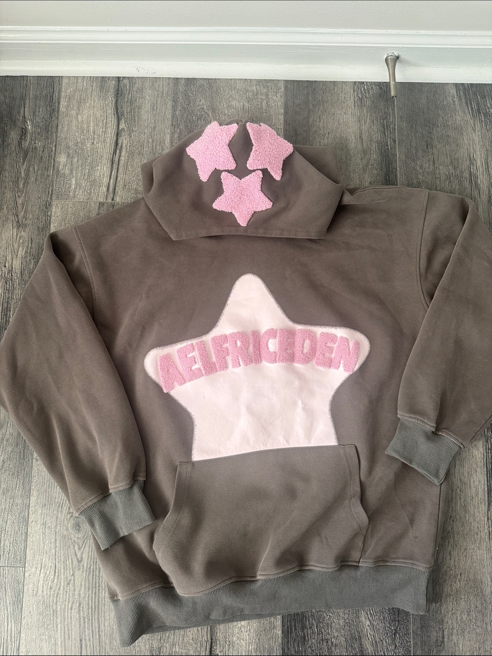 Aelfric Eden Charcoal Gray Hoodie with Pink Stars Motif Size Small